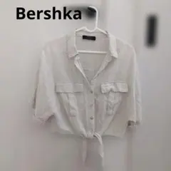 Bershka クロップド 裾結び半袖シャツ サイズXSのサムネイル