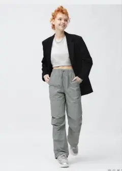 GUパラシュートパンツ　グレー