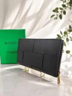 ID BOTTEGA VENETA カセットイントレチャートラウンドファスナー