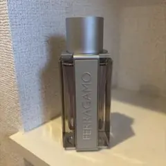 【まーちゃんさん】FERRAGAMO フェラガモ　ブライトレザー　オーデトワレのサムネイル