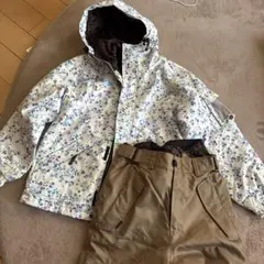 子供用⭐︎スノボ　スキーウェア上下セット 140