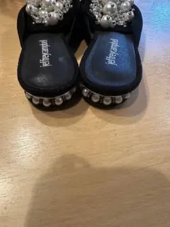 Jeffrey Campbell パール装飾サンダル ブラックのサムネイル