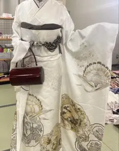 成人式　振袖　白色　フルセット(バックと草履付き)