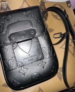 LOUIS VUITTON ブラック ショルダーバッグ