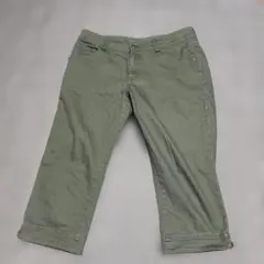 オリーブグリーン クロップドパンツ　Lサイズのサムネイル