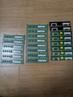 内蔵型ハードディスクドライブとメモリセット