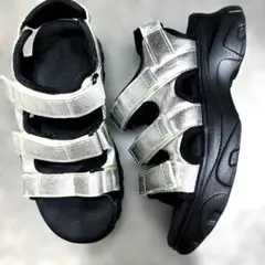 GU ダッドスポーツサンダル　M シルバーのサムネイル