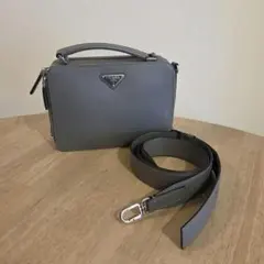 ☆値下げ中☆ プラダ 2VH069 サフィアーノ レザーショルダーバッグ 