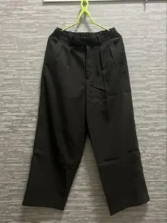 MYM タック テーパードパンツ スラックス