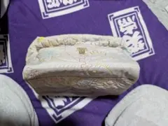 ANNA SUIクリーム色 多色刺繍 ポーチ