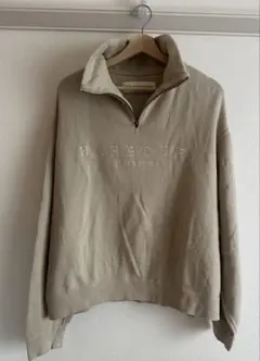 ベージュ スウェット