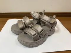 Item thumbnail for item b8352f35-d81b-4078-9acb-e1e1f04f5e11