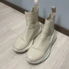 ベージュ サイドゴアブーツ 厚底