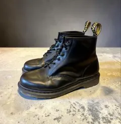 【黒ステッチ】《４日まで値引き中》Dr.Martens 6ホール