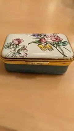 ティファニー小物入れ