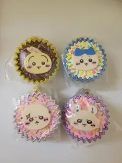 ちいかわ おやつチャーム ４点セット ハチワレ うさぎ モモンガ ラッコ