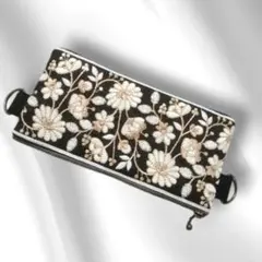 セール⭐　インド刺繍リボン　×　リバティ　ロイヤルオークハウス　ポーチ