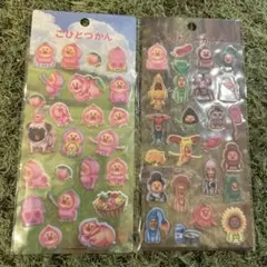 こびとづかん　シール　カクレモモジリ フロッキーシール　ぷっくりシール