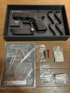 Glock 19 Gen4のガスブローバックエアガンのサムネイル