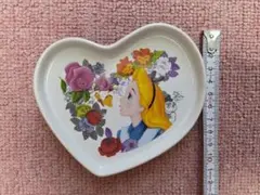 ​ディズニーランド クイーンオブハート アリス ハートプレート スーベニア皿
