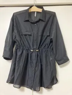 黒シャツ ブラウス