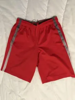 UNDER ARMOUR キッズ ハーフパンツ レッド
