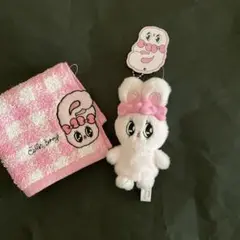 エスターバニーマスコット、ハンカチ