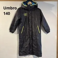 サッカー コート