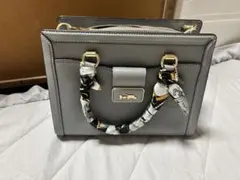 グレー スカーフ付きバッグ COACH