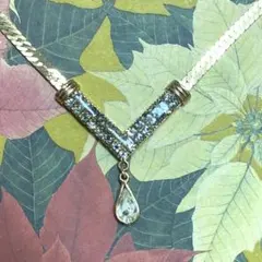 ゴールド　ネックレス　グリーン　レトロ　アンティーク