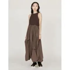 emmi 膨れジャガードカットドッキングワンピース