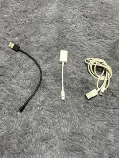 Lightningケーブル