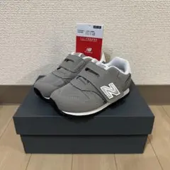 【土日限定価格】ニューバランス スニーカー 新品未使用