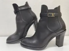 Item thumbnail for item 1c024353-9120-407e-9a52-4578ff392bc3