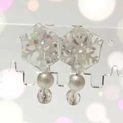 hand made❤︎キラキラスノーホワイト ノンホールピアスピアス