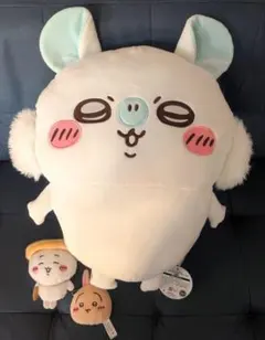 ちいかわモモンガ超BIGぬいぐるみ　あきだもんマスコット　ハチワレ　うさぎミラー