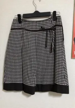 フレアスカート Mサイズ 白茶　ドット柄
