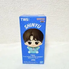 TWS おすわりフィギュア シニュ SHINYU
