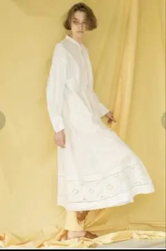 ★新品タグ付き★ソレイアードEMBROIDERY シャツワンピースのサムネイル