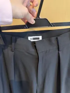 H ユナイテッドアローズ　スラックス　ブラック