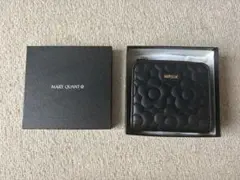 難アリ MARY QUANT ブラック 花柄 二つ折り財布のサムネイル