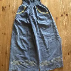 刺繍入りデニムスカート