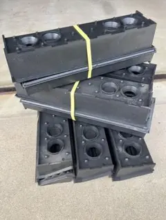 メダカ飼育容器 8個セット トロファスト 黒 - メルカリ