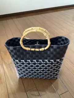 籐風なカゴバッグ♡ハンドメイド♡ブラック♡新品未使用♡軽量 - メルカリ