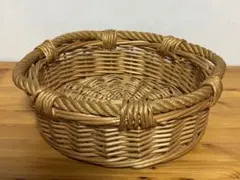 ラタン製円形バスケット 直径約30cm弱