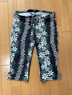 crapフラワープリント ヨガ、ピラティス、エアロ、ズンバパンツ クロップド丈
