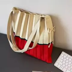 折りたたみ　プリーツデザイン ショルダーバッグ