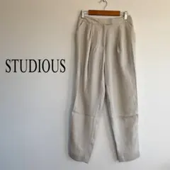 美品 ソージュ テーパードパンツ ライトグレー タック入り オフィス 春