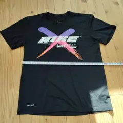 NIKE DRI-FIT グラフィックTシャツ ブラック
