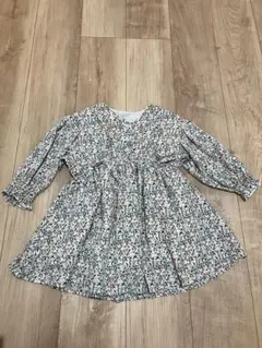 美品　95センチ　a.v.v 花柄 女の子ワンピース　バースデイのサムネイル